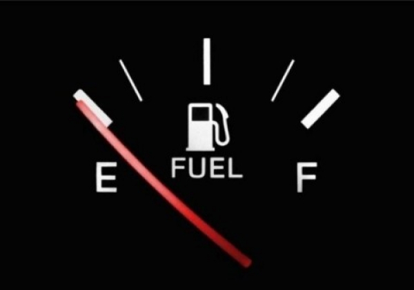 Andar com o combustível na reserva pode prejudicar o carro?