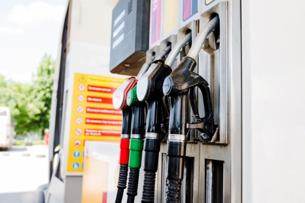 Como saber se o posto de gasolina está vendendo combustível adulterado?
