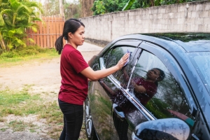 Vinagre limpa vidro do carro melhor que limpa-vidros?