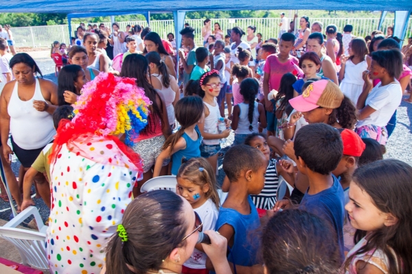 Auto Oeste Ford e parceiros realizam festa para o dia das crianças
